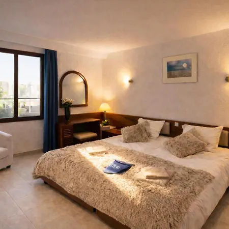 Апартаменты Ocean Bliss Ii- Panoramic Sea View - 20m To - 2 Swimming Pools - Private Parking Албуфейра